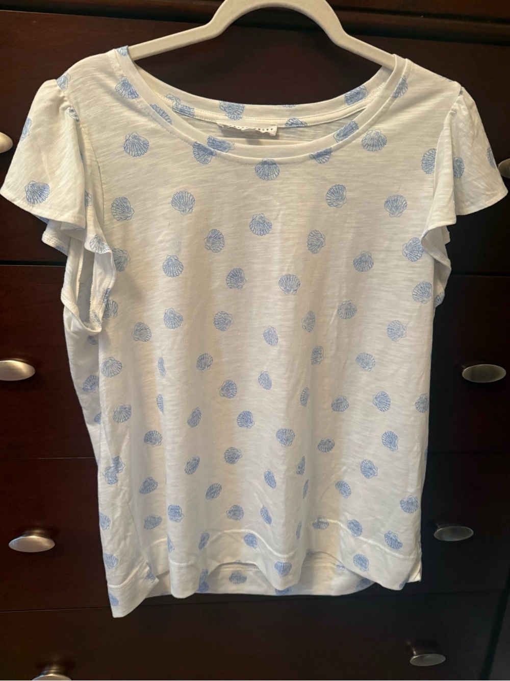 Women’s Jane + Delancey White Ruffle Sleeve Top with Light Blue Shell Print